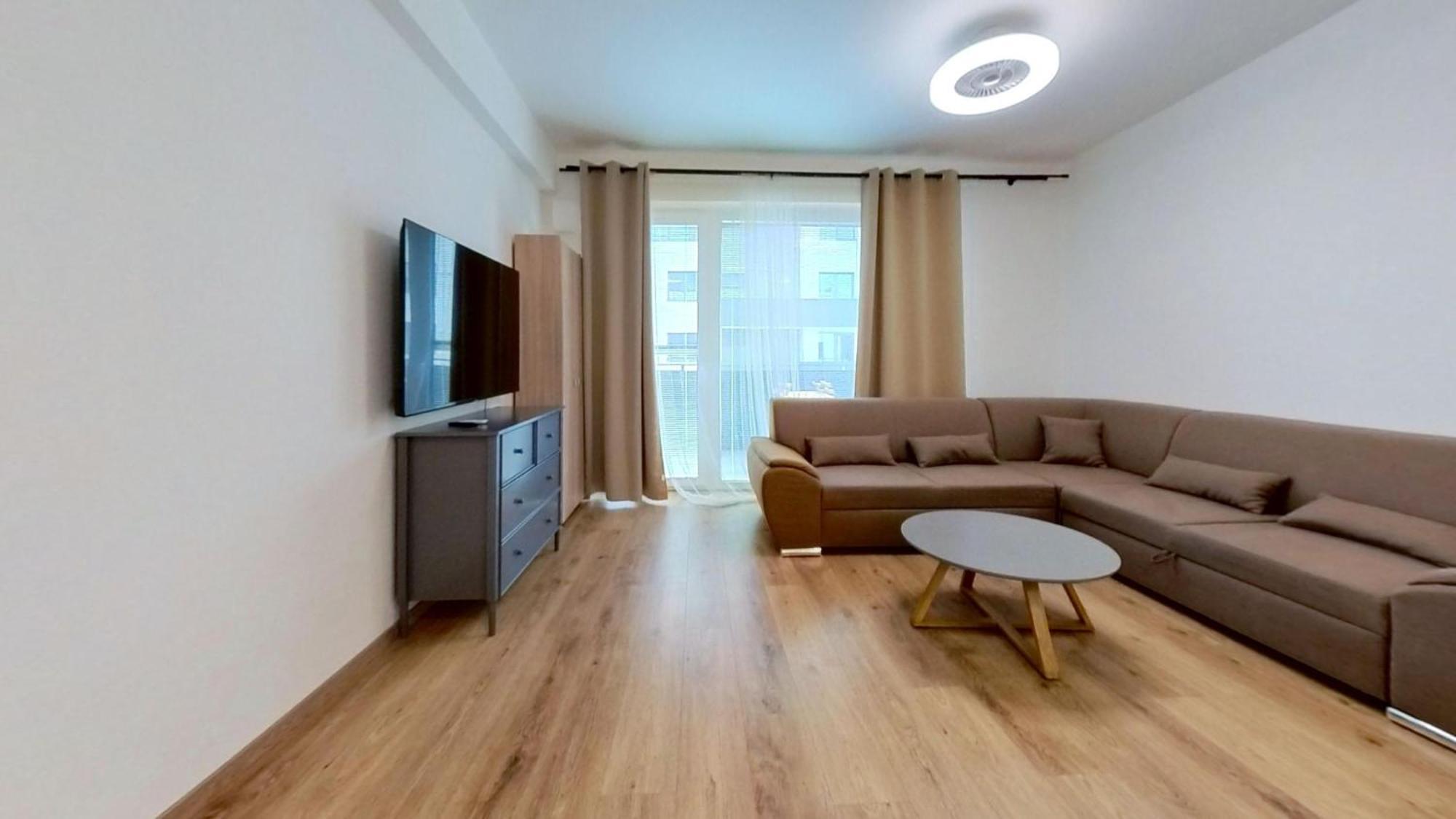 Air-Conditioned 2 Room Apartment, Balcony, New Building, 201 Rovinka Εξωτερικό φωτογραφία