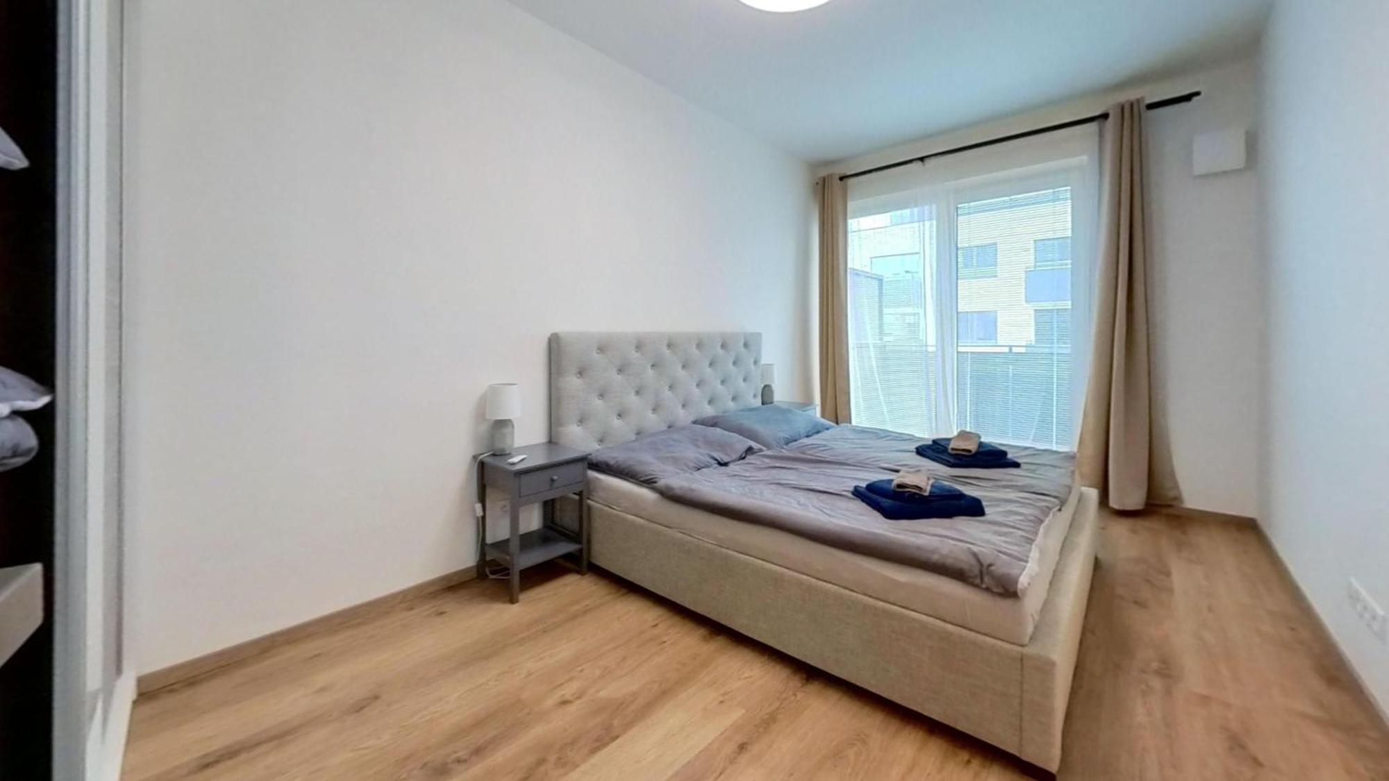 Air-Conditioned 2 Room Apartment, Balcony, New Building, 201 Rovinka Εξωτερικό φωτογραφία